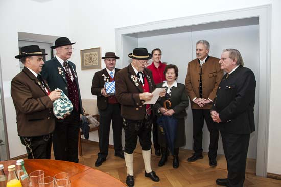 Ehrenschirmherrenbitten