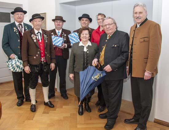 Ehrenschirmherrenbitten